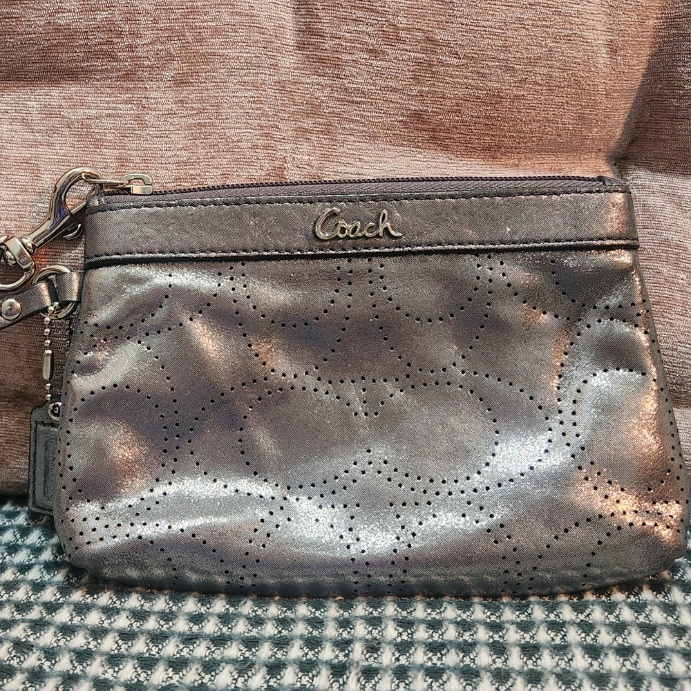 EUC Coach Wristlet